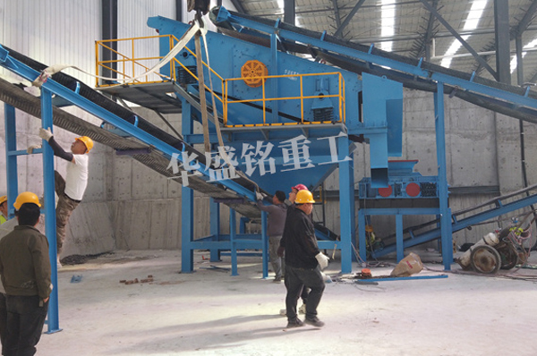 銑刨料破碎篩分設(shè)備陜西安裝現(xiàn)場(chǎng) 